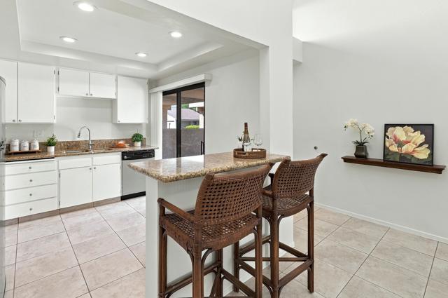 48953 Canyon Crest Lane, Palm Desert, CA 92260