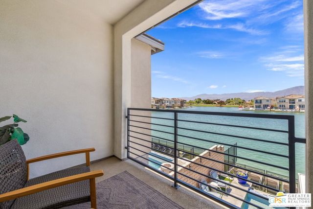 84621 Lago Breeza Drive, Indio CA: https://media.crmls.org/mediaz/3b908edd-2710-4adf-b86d-dfcbf6339ab7.jpg