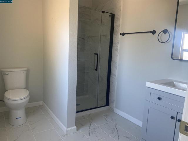 218 Bissell Ave, Richmond CA: https://media.crmls.org/mediaz/3b90e835-ac12-43bd-a9a6-61505944a124.jpg