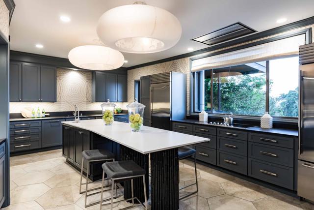 835 La Honda Road, Woodside CA: https://media.crmls.org/mediaz/3b90fd95-4738-4ed6-ac1a-bba341762a0a.jpg
