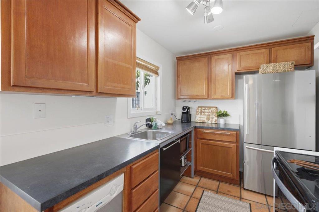 6735 Amherst - photo 19