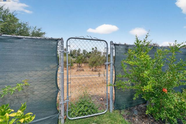 1810 Peary Way, Livermore CA: https://media.crmls.org/mediaz/3b91e17f-0bff-4d11-9585-1dcd3b42db77.jpg