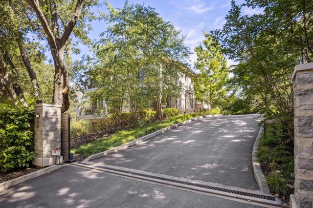 1 Tallwood Court, Atherton CA: https://media.crmls.org/mediaz/3b93bd41-b078-4f12-b80b-4b747a77e6ad.jpg