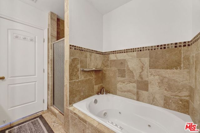 10109 Gloria Avenue, North Hills CA: https://media.crmls.org/mediaz/3b946b20-e5f1-4be6-89d3-54283b40b46d.jpg
