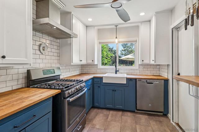Image 9 of 22 For 2111 O Avenue