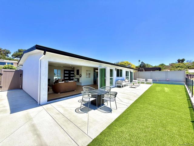 3179 Driscoll Dr, San Diego CA: https://media.crmls.org/mediaz/3b95256f-cc8b-4fac-8fe1-be5b0973c387.jpg