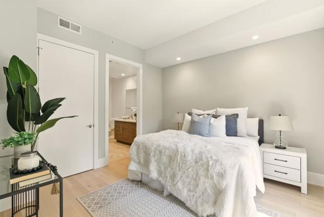 600 El Camino Real, Belmont CA: https://media.crmls.org/mediaz/3b95b98a-60d6-4d6e-b259-4cee444699d1.jpg