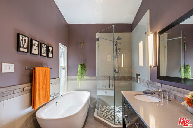 3307 Deronda Drive, Los Angeles CA: https://media.crmls.org/mediaz/3b960e9d-385f-47f6-8e2b-5f80bdccab23.jpg