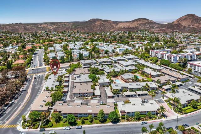 6816 Hyde Park Dr, San Diego CA: https://media.crmls.org/mediaz/3b963a4d-8782-4775-b46b-67d57c03af35.jpg