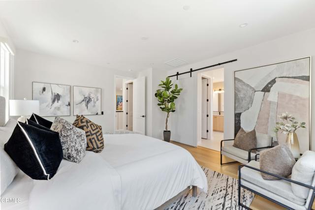 34 Miren Place, Arcadia CA: https://media.crmls.org/mediaz/3b975e99-fdfc-42ba-91a7-dd9657826eaa.jpg