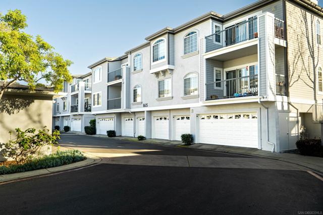 8625 Via Mallorca, La Jolla CA: https://media.crmls.org/mediaz/3b983838-3b89-4694-be99-51fdd7cfe507.jpg