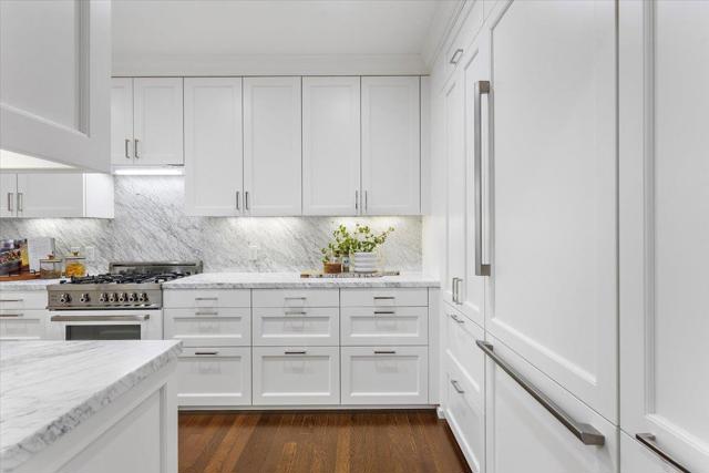 1645 Pacific Avenue, San Francisco CA: https://media.crmls.org/mediaz/3b9869fb-c00f-484d-9e7b-a6cbf17839f0.jpg