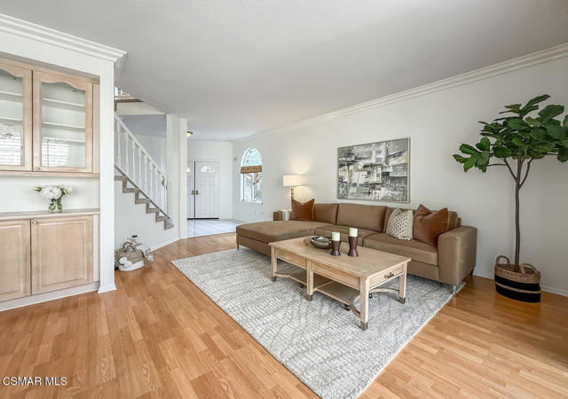 1768 Fox Springs Circle, Newbury Park CA: https://media.crmls.org/mediaz/3b98777e-a39d-45d3-bc55-3992c7d50c24.jpg