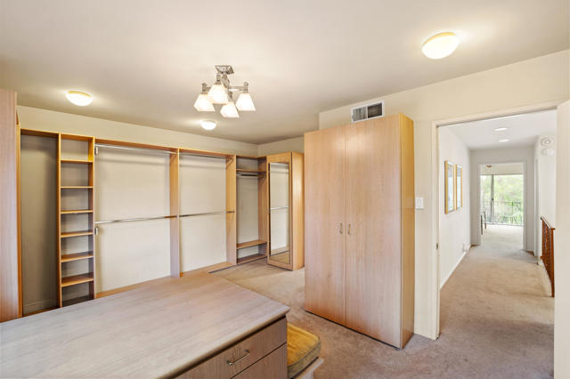 5324 Felice Place, Woodland Hills CA: https://media.crmls.org/mediaz/3b98d8ab-2898-4df3-afc7-f858a9a38ef2.jpg
