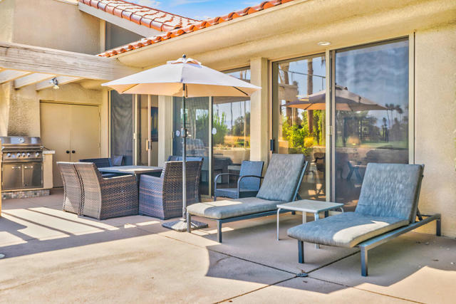 192 Kavenish Drive, Rancho Mirage CA: https://media.crmls.org/mediaz/3b990c8c-55f5-4b46-b471-3f38916ecef5.jpg