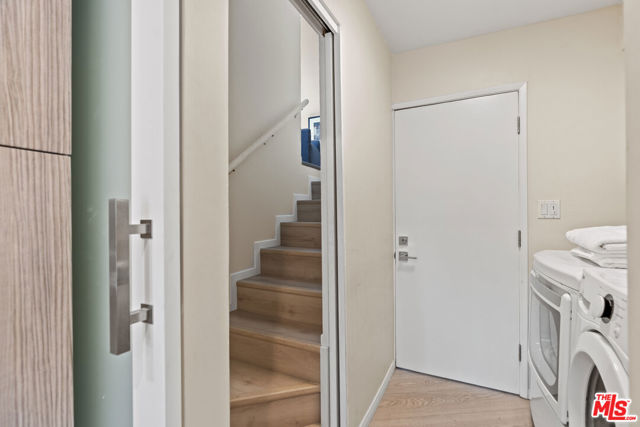 2329 Manning Avenue, Los Angeles CA: https://media.crmls.org/mediaz/3b99f5c8-0e6c-44c7-9217-8f68bc33e3f7.jpg