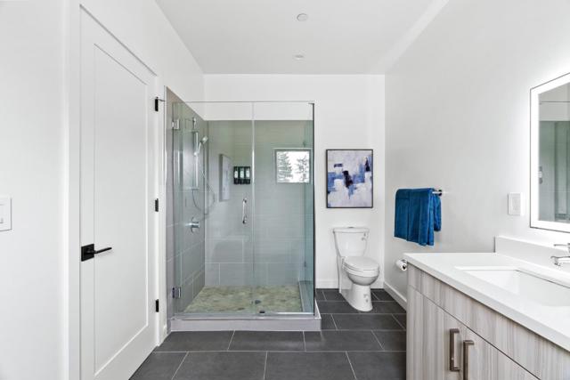 916 Woodside Road, Redwood City CA: https://media.crmls.org/mediaz/3b99fafe-9ae6-4b37-b148-6a985d88b36b.jpg