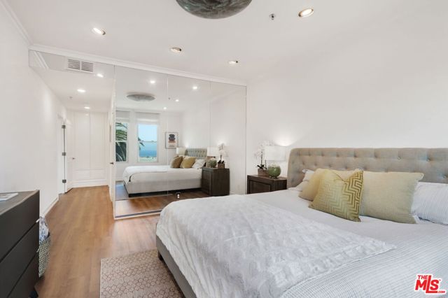 2 Bed Home for Sale in Santa Monica, California