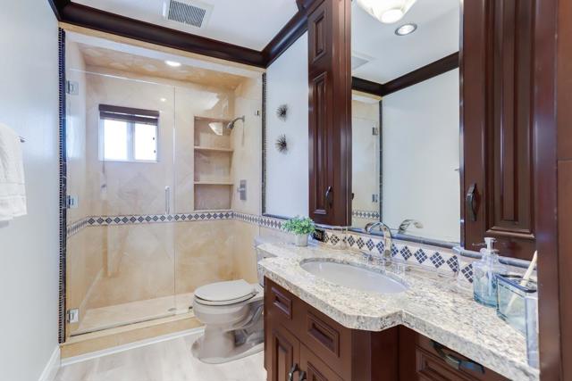 Image 25 of 40 For 989 Coeur D Alene Way