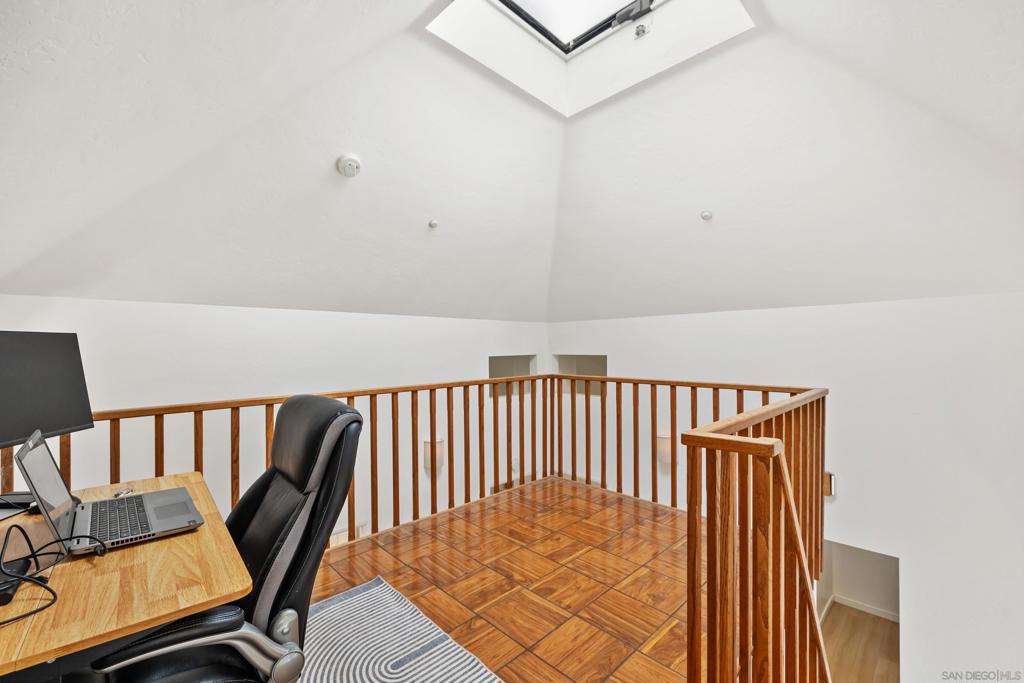 MLS #250043179SD image #35