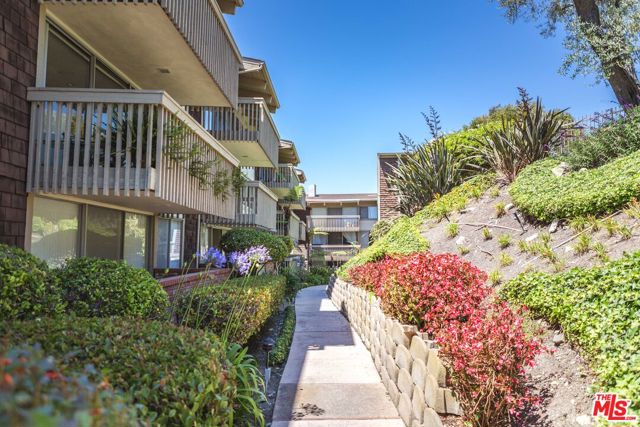 6542 Ocean Crest Drive, Rancho Palos Verdes, California 90275, 1 Bedroom Bedrooms, ,1 BathroomBathrooms,Residential,Sold,Ocean Crest,23289867