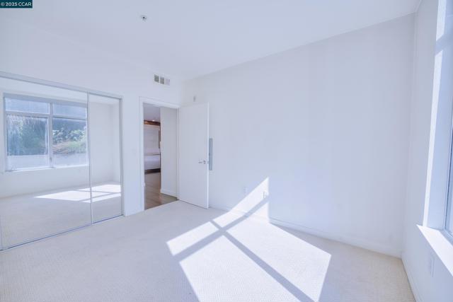 2655 Bush, San Francisco CA: https://media.crmls.org/mediaz/3b9bba15-cfb8-4b17-b443-72004240b920.jpg