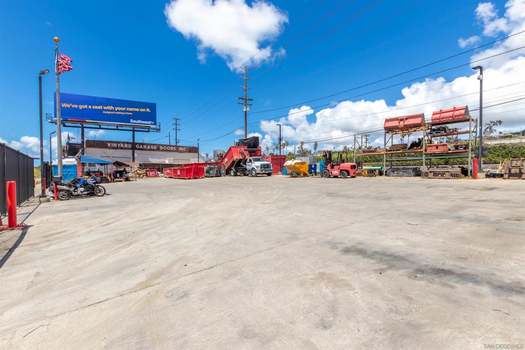 3571 Pacific Highway - photo 12