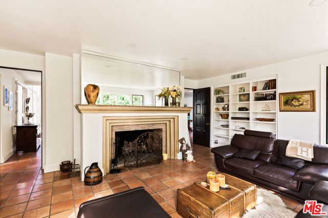 Drew Fenton | 2113 Stoney Hill Road Los Angeles CA | MLS: 7403799