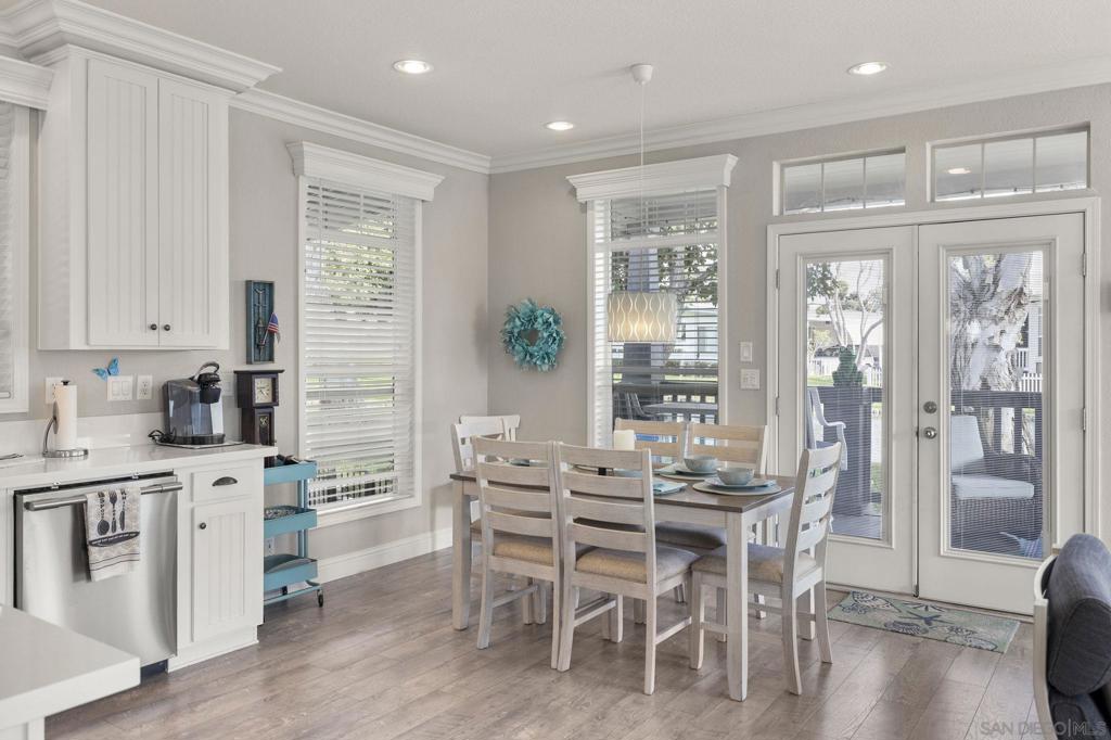 MLS #250037374SD image #9