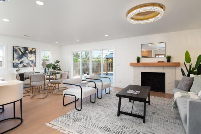 3742 Savannah Rd, Fremont CA: https://media.crmls.org/mediaz/3b9d4dc7-657e-4f8a-b7f8-ebe25db8ed25.jpg