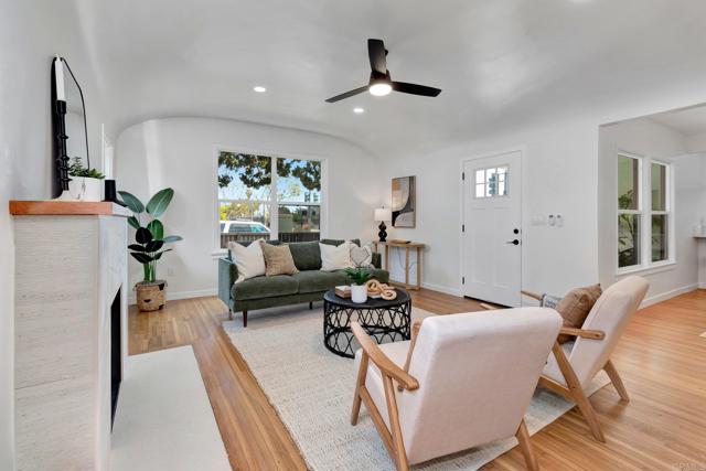 Image 7 of 41 For 4406 40th St
