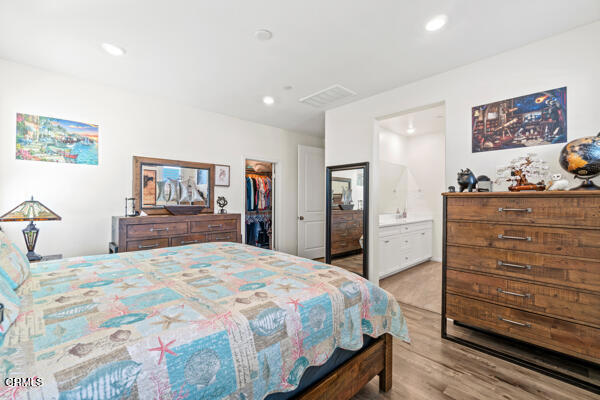 490 Jubilee Place, Santa Paula CA: https://media.crmls.org/mediaz/3b9d6897-4523-4807-b652-db930fad7661.jpg