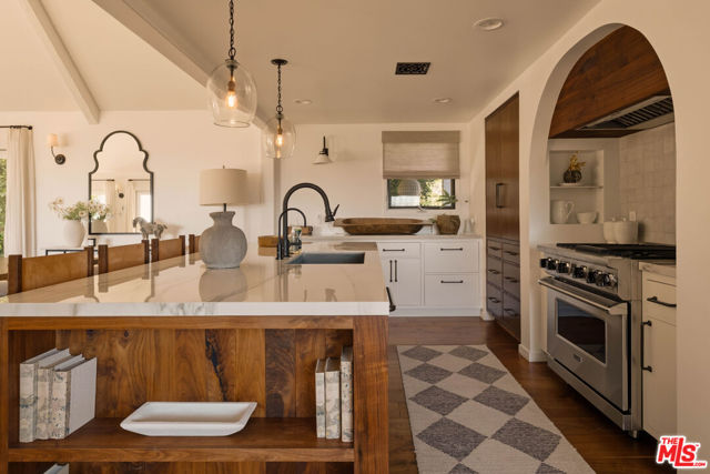 3 Bed Home for Sale in Los Angeles, California
