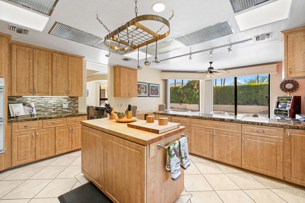 MLS #219137129DA image #13