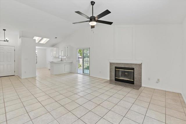 2181 Osborne Circle, Hollister CA: https://media.crmls.org/mediaz/3b9f8131-a846-4d0d-a356-7067bf58bea8.jpg
