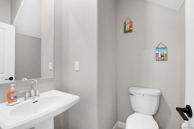 1221 Sunrise View, San Marcos CA: https://media.crmls.org/mediaz/3b9f89e1-a4a6-4b8a-bb54-61036903a501.jpg