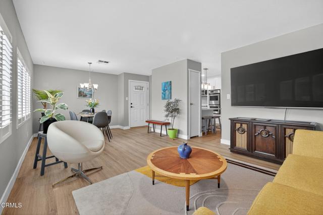 176 Chaucer Lane, Ventura CA: https://media.crmls.org/mediaz/3b9fe639-4d34-432e-b119-c4b29542e591.jpg