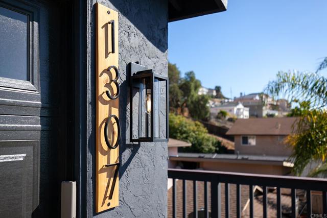 Image 3 of 32 For 1307 Coronado Ave