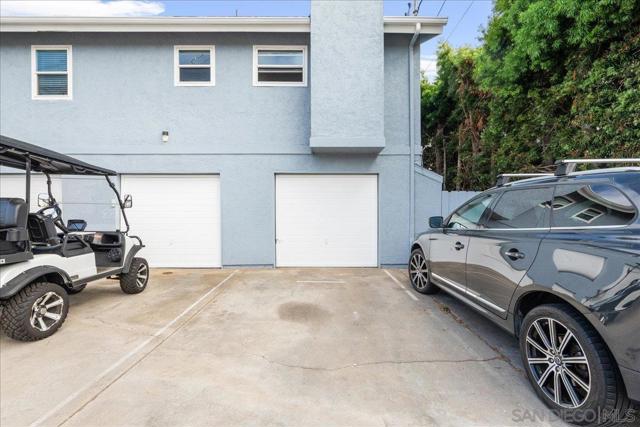 928 Diamond St, San Diego CA: https://media.crmls.org/mediaz/3ba19b29-032c-4486-b38d-730c65887138.jpg