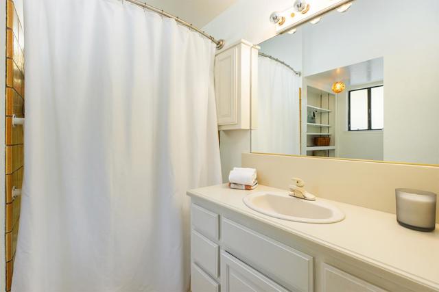 449 High Street, Santa Cruz CA: https://media.crmls.org/mediaz/3ba21866-f105-4360-a9e5-9bbf5fb1f710.jpg
