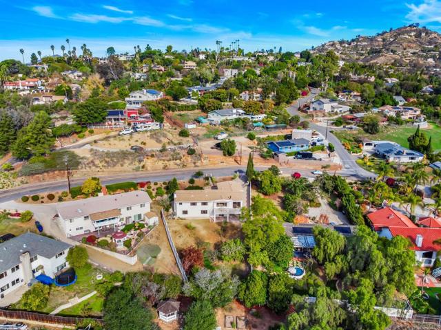 3925 Rogers Rd, Spring Valley CA: https://media.crmls.org/mediaz/3ba22416-3944-4efc-86f4-cf2c2b6b6148.jpg