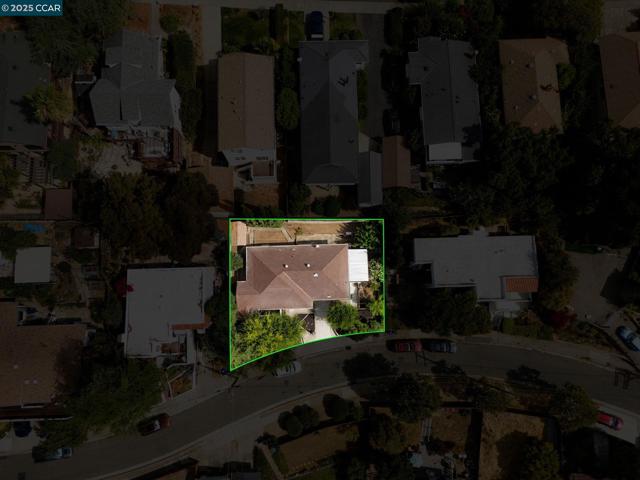 466 Clark St, Crockett CA: https://media.crmls.org/mediaz/3ba2c783-9b00-4f7d-b190-322731fe8332.jpg