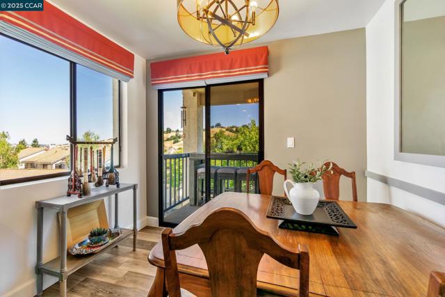 4467 Terra Granada Dr, Walnut Creek CA: https://media.crmls.org/mediaz/3ba3c045-0fa4-4461-8c4b-5deaa25ab9ed.jpg