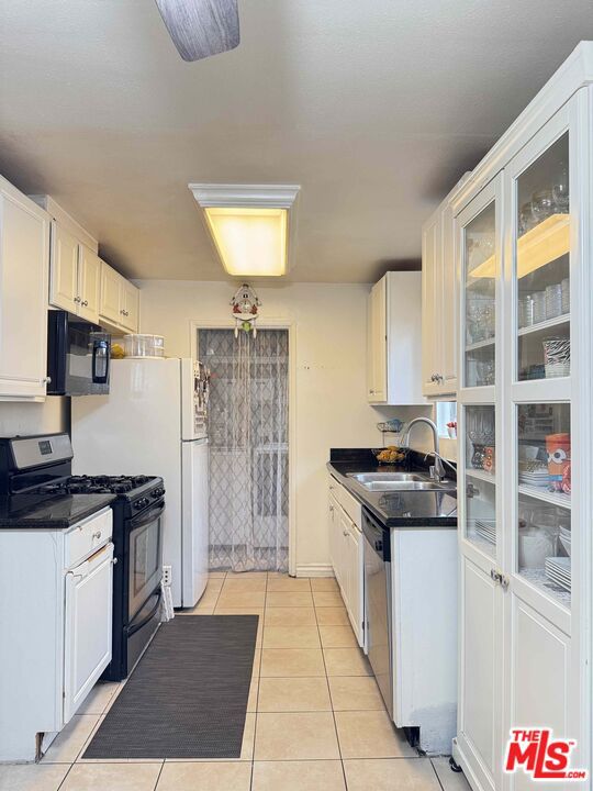20159 Cohasset Street, Winnetka CA: https://media.crmls.org/mediaz/3ba3dc26-7b0b-4475-b3a9-d3a7466ae744.jpg