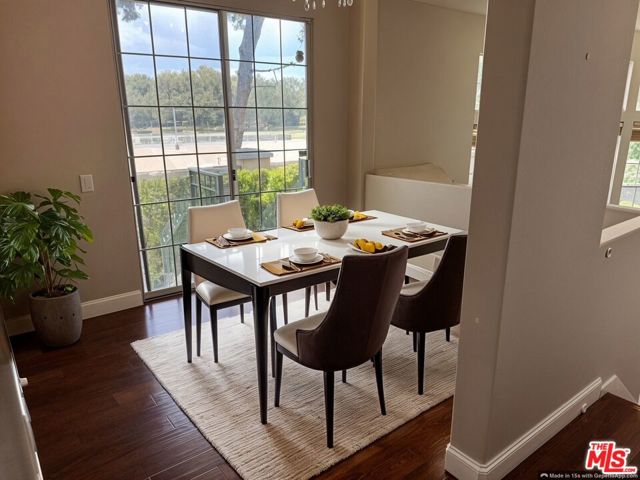 19 Imperial Aisle, Irvine CA: https://media.crmls.org/mediaz/3ba44ed9-c11a-483d-b2fb-d3ac3a661ede.jpg