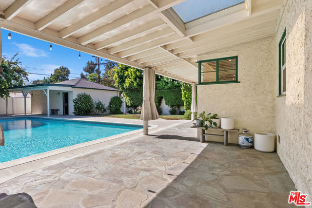 4659 Morse Avenue, Sherman Oaks CA: https://media.crmls.org/mediaz/3ba4b547-0259-4443-a363-96e236731881.jpg