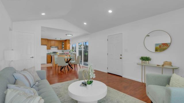 2582 Tosca Way, San Jose CA: https://media.crmls.org/mediaz/3ba57b22-453f-41fc-9c0f-ab3642c2d6e0.jpg