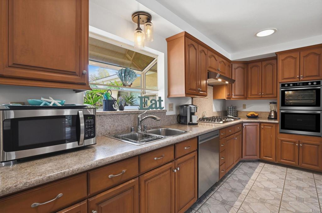 3267 Avenida De Loyola - photo 11