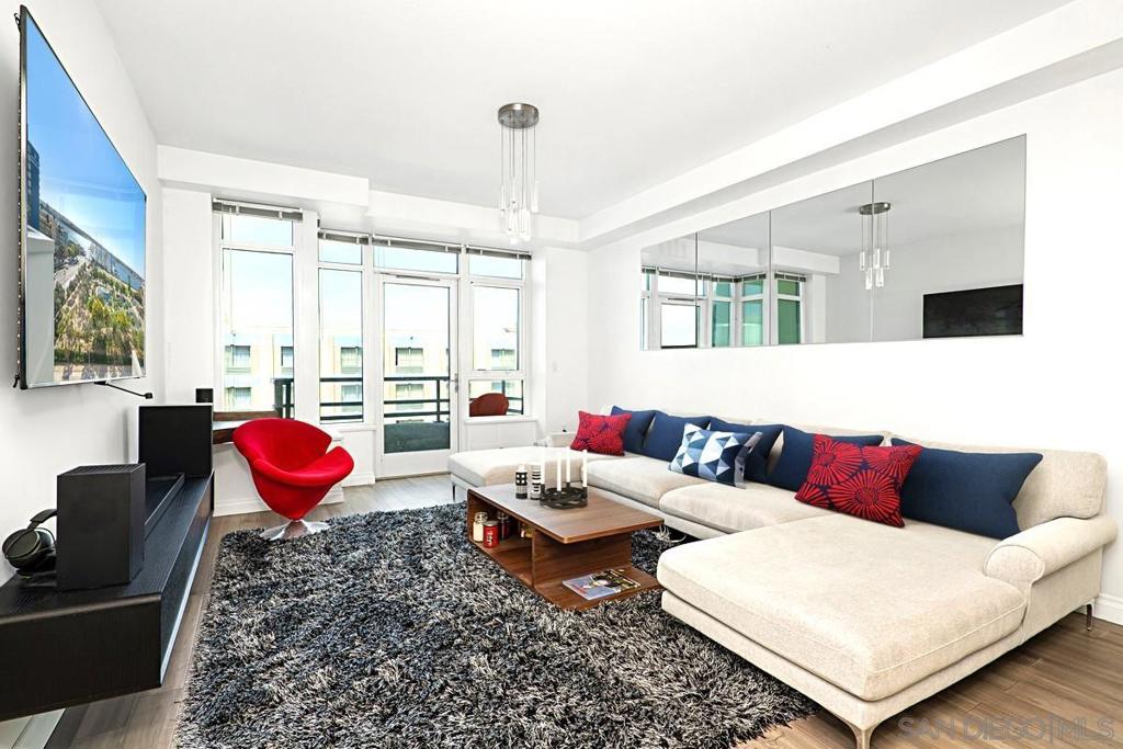 825 Beech St - photo 3