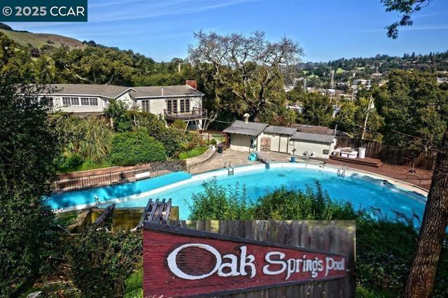 102 Barbara Rd, Orinda CA: https://media.crmls.org/mediaz/3ba7001c-d96f-41e9-a693-f4ed5ff85563.jpg